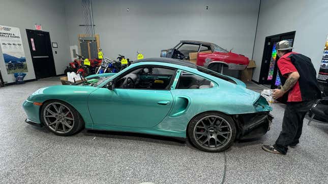 Image for article titled The New Paint On My Porsche 911 Turbo Looks So Good That It Makes The Rest Of The Car Look Worse